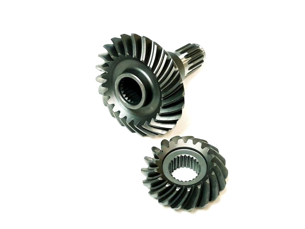 Komplet stožčastih zobnikov - menjalnik